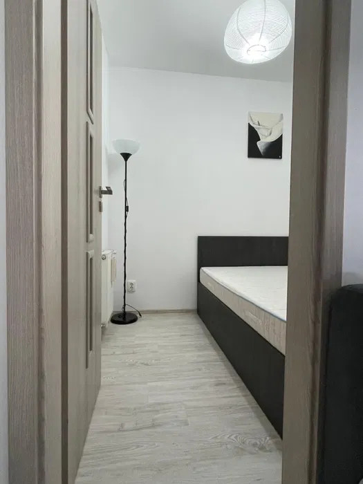 Apartament de 2 camere decomandate, 40 mp utili, balcon, Zona Gheorgheni
