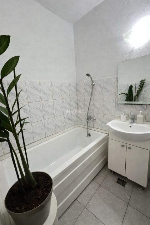 Apartament cu 1 cameră decomandat - etaj 1 - Nicolina 1  - 6