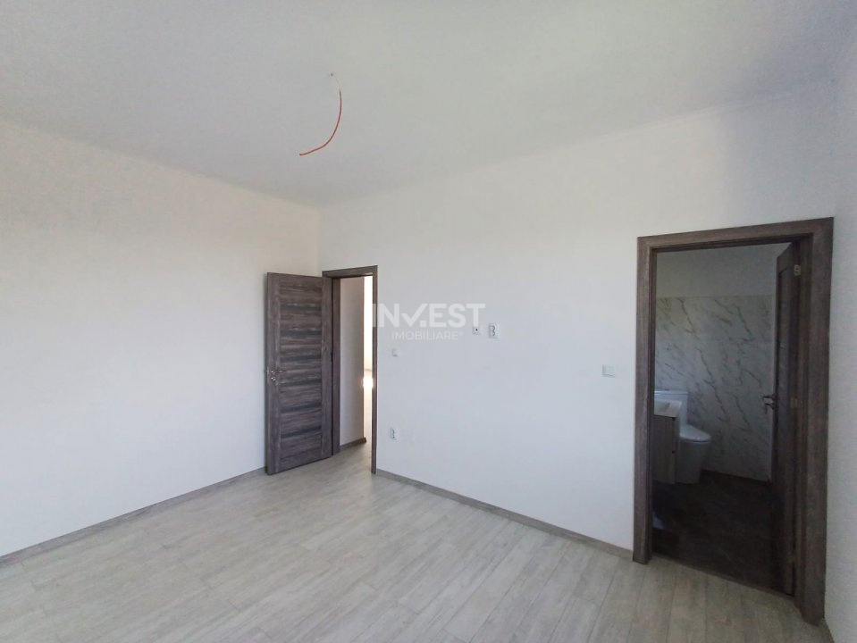 Casă cu 4 camere, 2 băi, beci spațios și 400 mp teren - 5