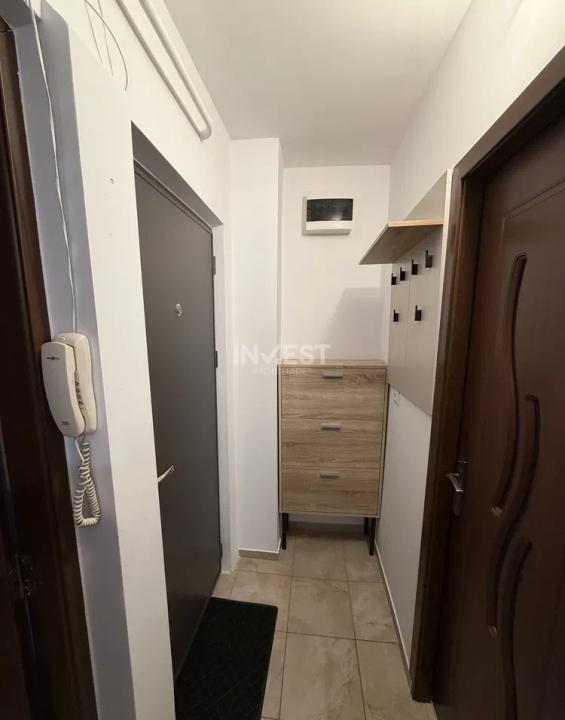 Apartament renovat de vânzare în Nicolina 1 aproape de Centru - 5