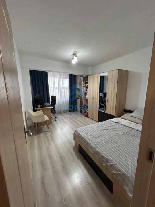 Roșu | 3 Camere | Bloc Nou | Parcare - fotografie proprietate 7