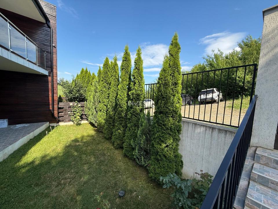 Duplex, 4 camere, teren cu spațiu de joacă — Rond Păcurari, Iași - 10