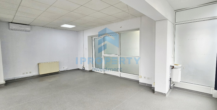 Domenii | Spatiu amenajat clinica medicala | 10,80 euro/mp | Prox. Metrou | - fotografie proprietate 8
