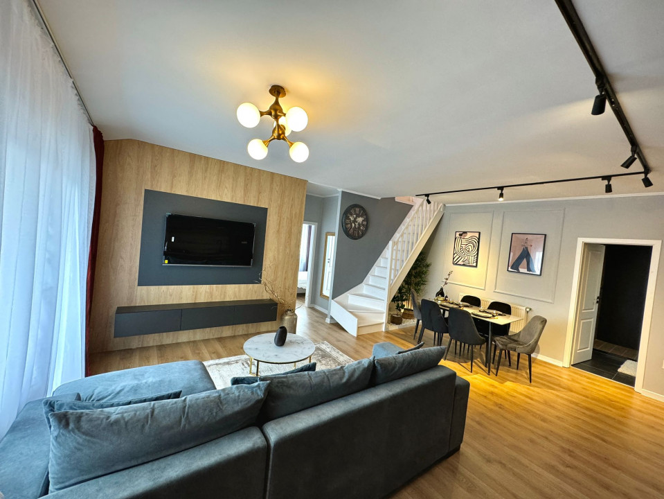 Apartament de 3 camere, 67 mp utili, 2 balcoane, Zona Teilor