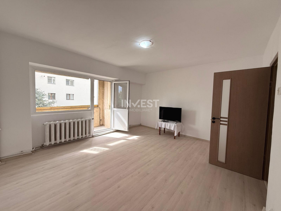 Apartament cu 1 cameră decomandat 40MP - etaj 2/8 cu lift - bloc 1986 - 1