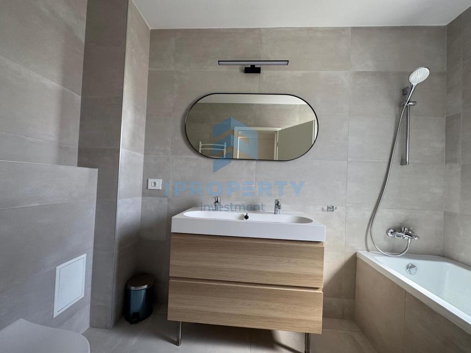 Închiriere Casă 5 camere în Pipera, P+ 2 ETAJE, PARCARE, CURTE, CENTRALA - fotografie proprietate 12