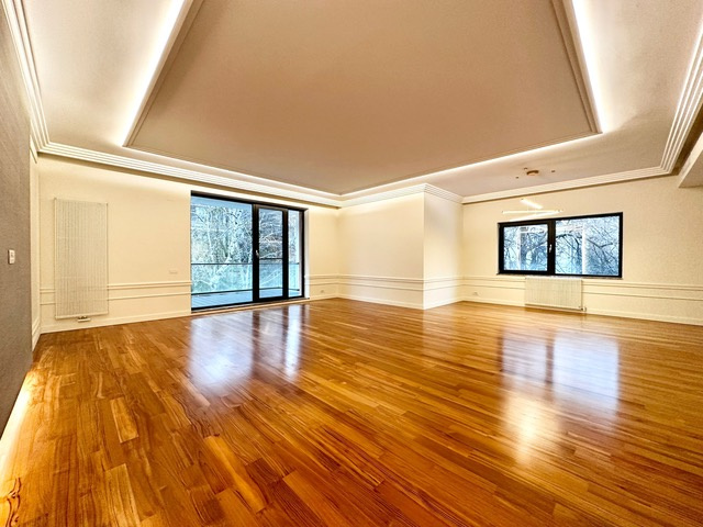 SUPERB-CAPITALE-TOTULNOU-PRIMA INCHIRIERE