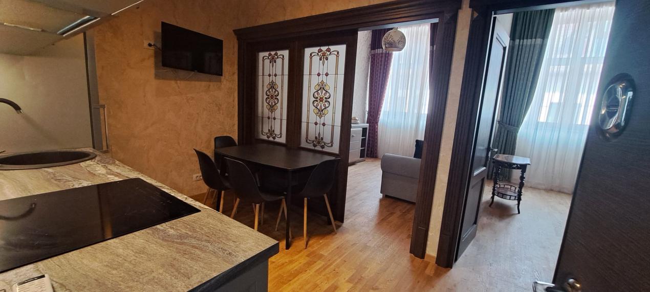 Apartament premium ultracentral , cu design interbelic și tehnologie modernă 