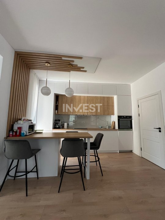 *Vilă Bucium-Vișan* - 650mp teren - *toate utilitățile* - 13