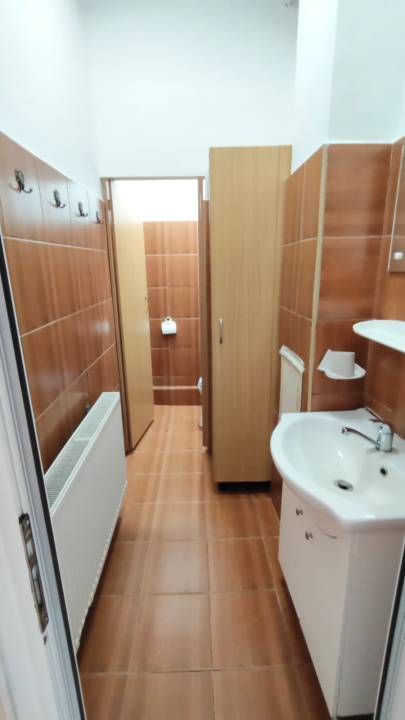Spatiu Comercial de Vanzare  