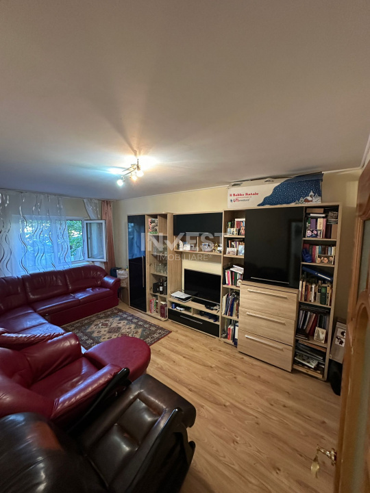 Apartament de vanzare, 3 camere, zona Canta, Iasi  - 2