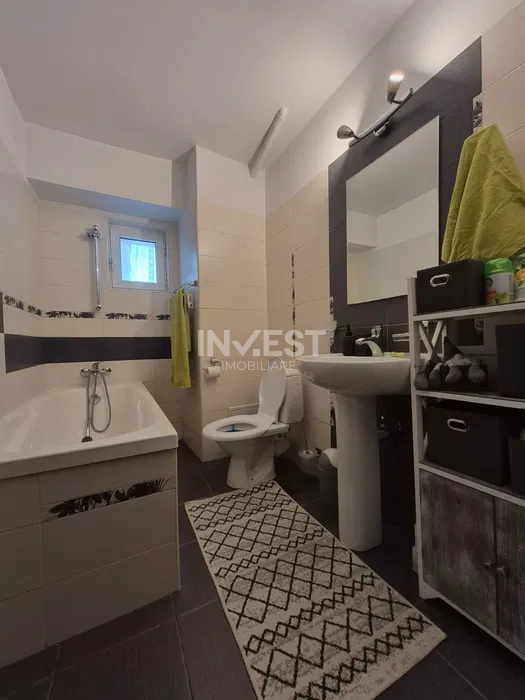 Apartament 4 camere de inchiriat zona Nicolina - 8