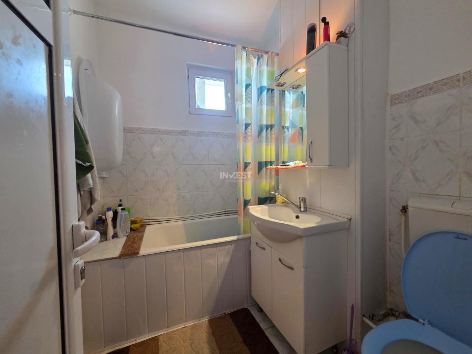 Apartament 3 camere, Decomandat, Etaj intermediar - 6