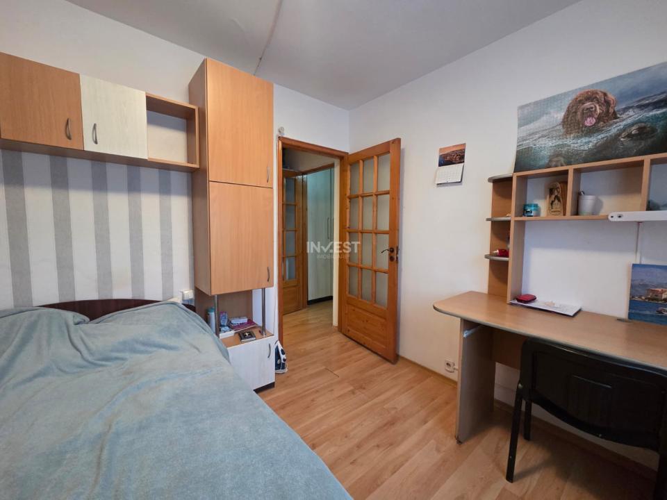 DE VANZARE-APARTAMENT 2 CAMERE-PIATA DACIA - 2