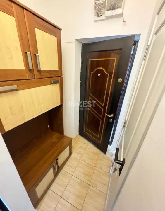 Garsonieră renovată în Nicolina - etajul 2 - aproape de Centru - 4