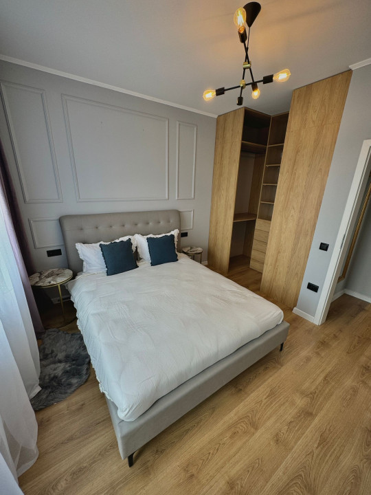 Apartament de 3 camere, 67 mp utili, 2 balcoane, Zona Teilor