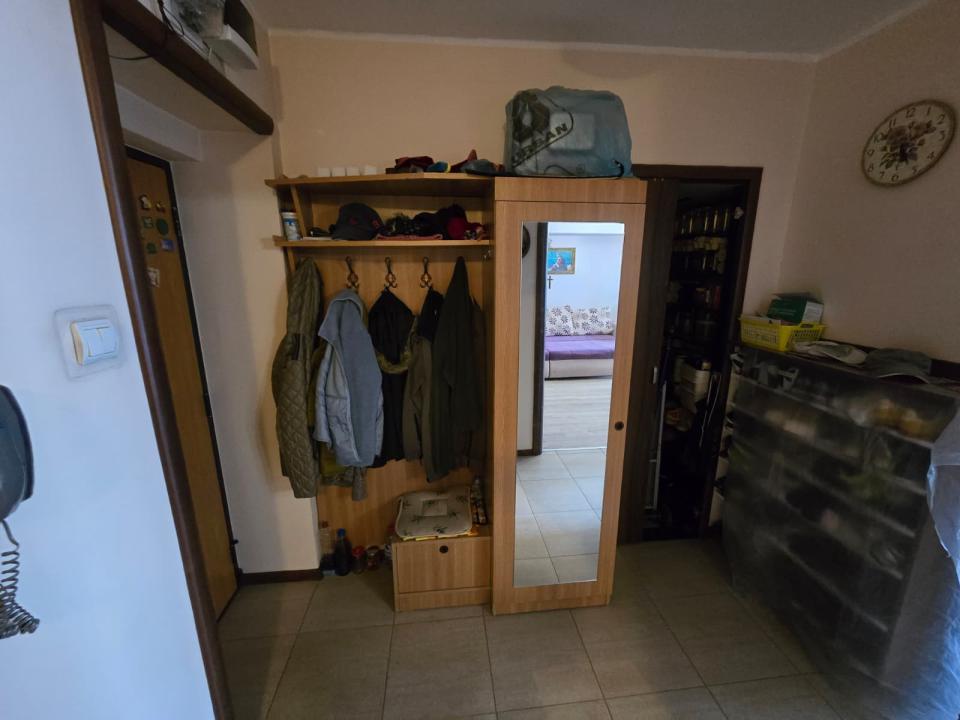 Apartament 3 camere Militari Gorjului Pacii balcon decomandat 77mp