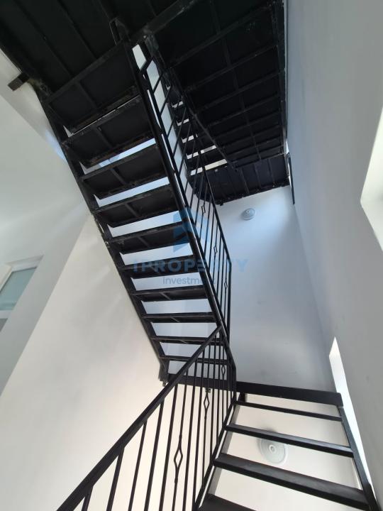 Vila 1200 mp Cismigiu Renovata cu parcare diverse activitati  - fotografie proprietate 17