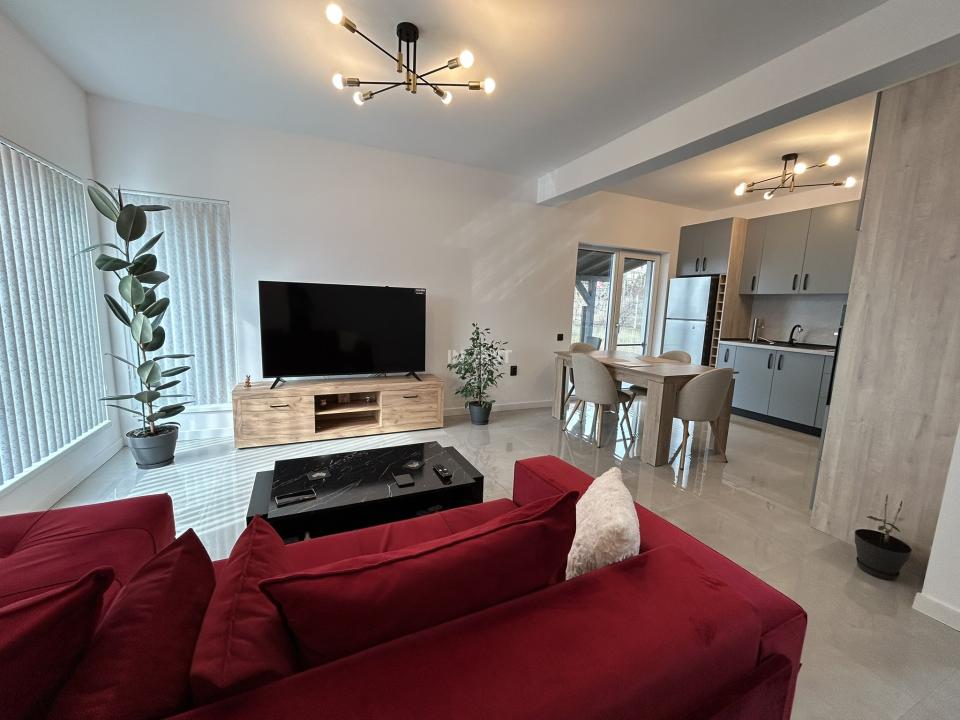 Casa individuala, 5 camere, 3 bai, utilata. Zona Bucium- Plopii Fara Sot, IASI - 5