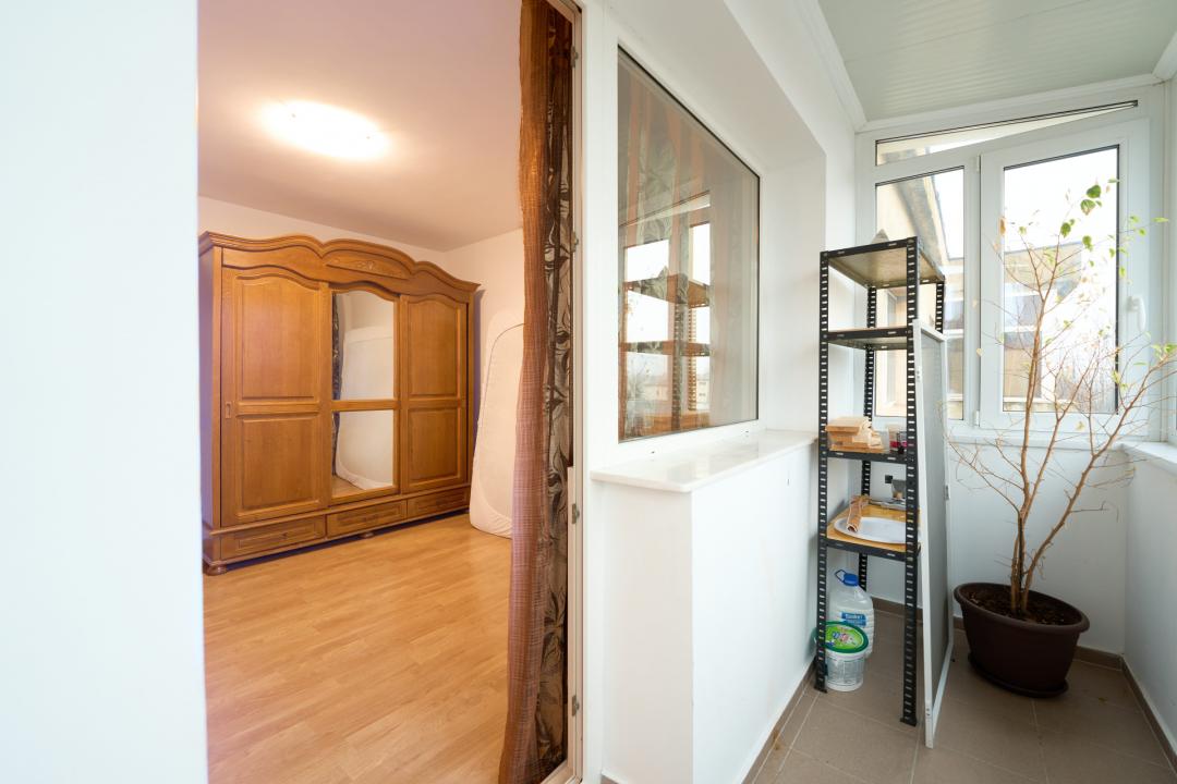 Apartament decomandat | 3 camere | zona Gara | luminos E-V