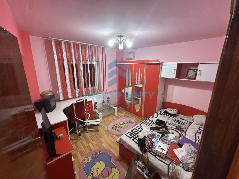 Berceni | 4 Camere | Etaj 5/10 | Bloc 1980 | Reabilitat |  - fotografie proprietate 21