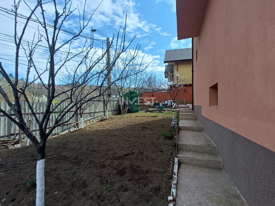 Casa 5 camere-strada principala - Tomesti - 3