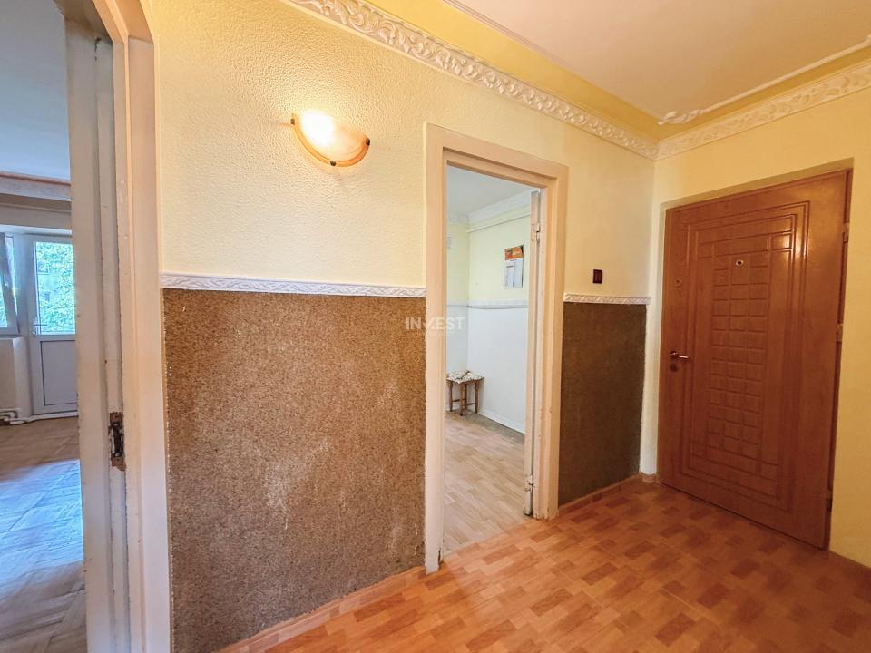 Apartament cu 4 camere lângă Mănăstirea Frumoasa - etajul 3 - bloc 1983 - 16
