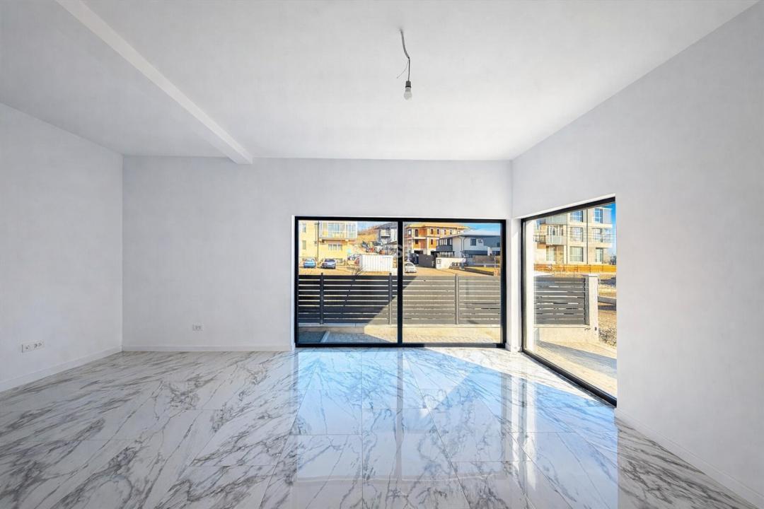 Casă cu 4 camere și 2 băi, gata de mutare, de vânzare în Bucium - Iași - 3