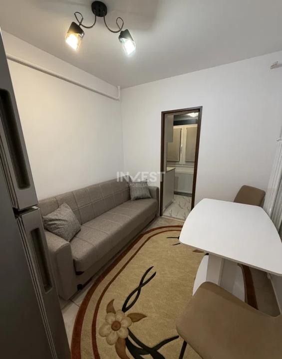 Apartament renovat de vânzare în Nicolina 1 aproape de Centru - 4
