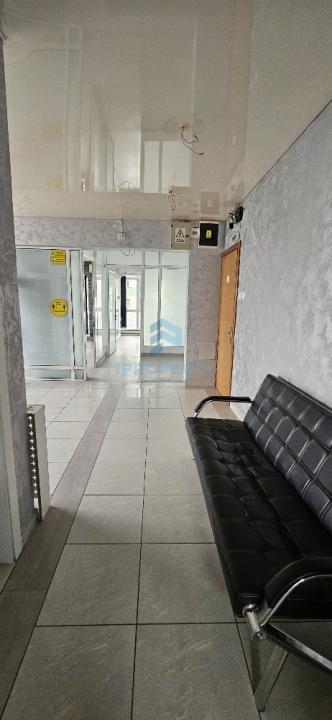 Domenii | Spatiu amenajat clinica medicala | 10,80 euro/mp | Prox. Metrou | - fotografie proprietate 1