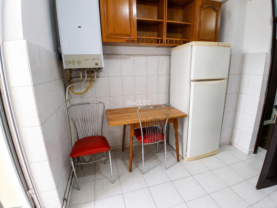 Apartament 3 camere de inchiriat zona Nicolina - 8