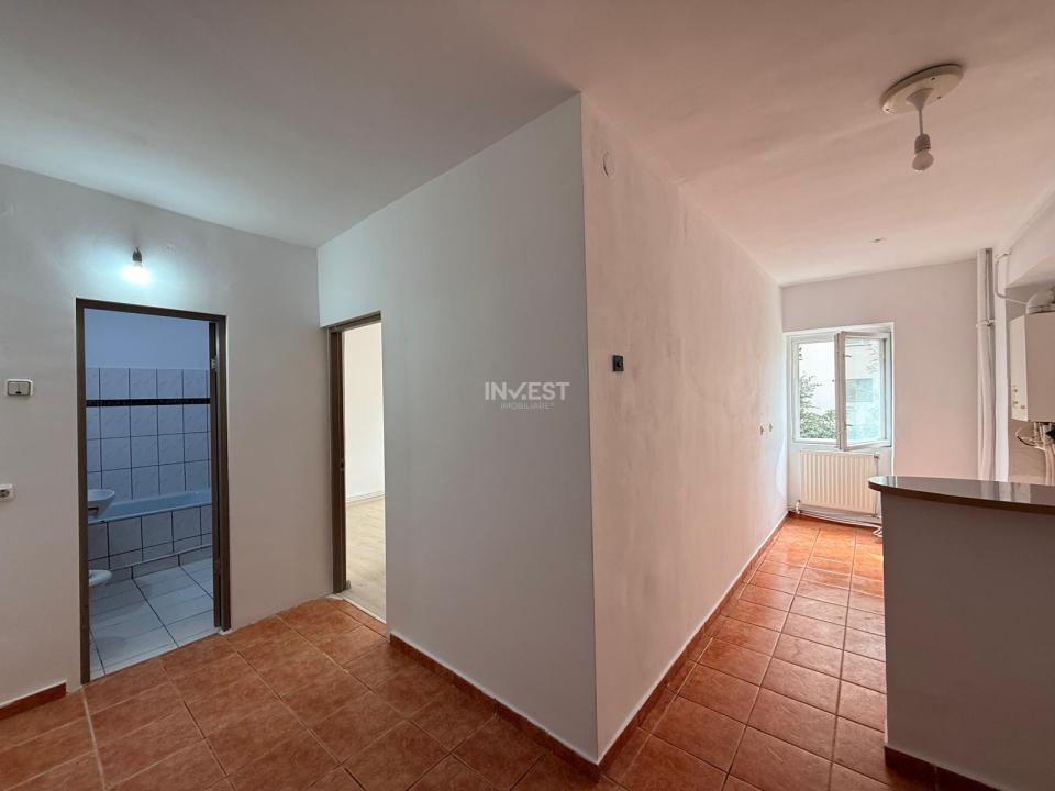 Apartament cu 1 cameră decomandat 40MP - etaj 2/8 cu lift - bloc 1986 - 4