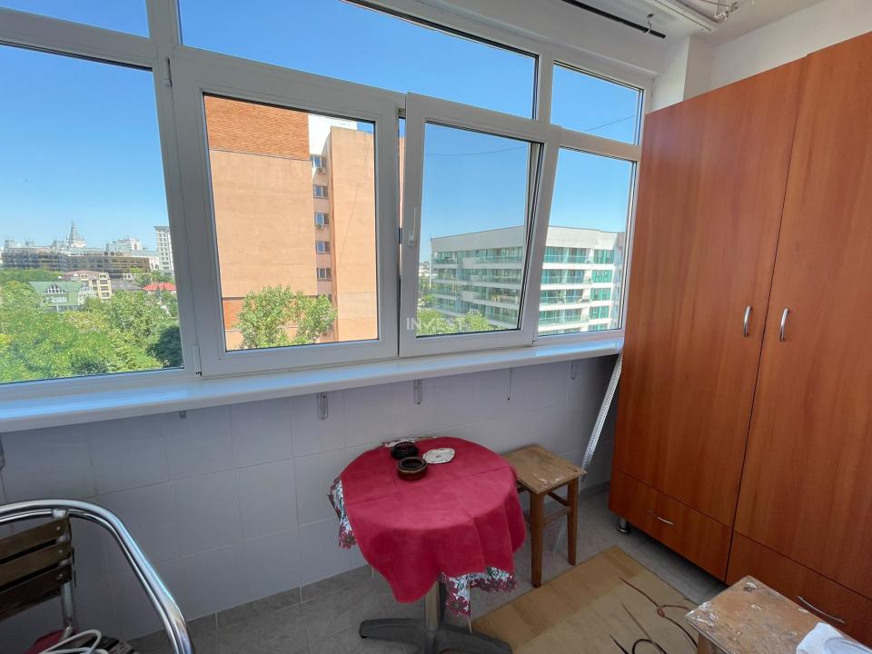 Apartament 2 camere decomandat de inchiriat zona Podu Ros  - 9