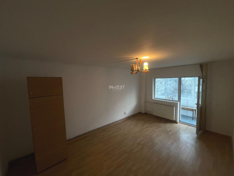 DE VANZARE-APARTAMET 3 CAMERE-DACIA