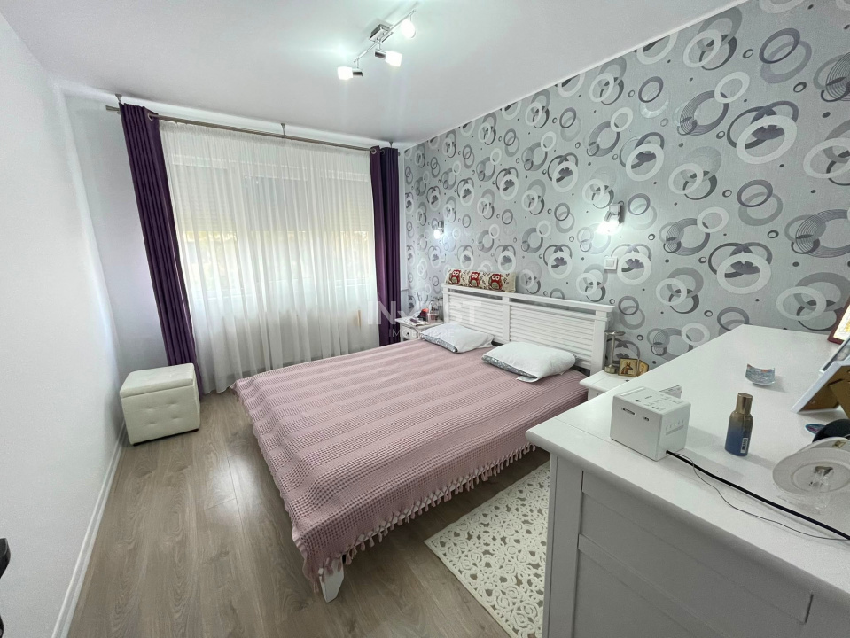 Aparetament renovat 3 camere decomandat-Podu Ros-Odeon-bloc fara risc - 2