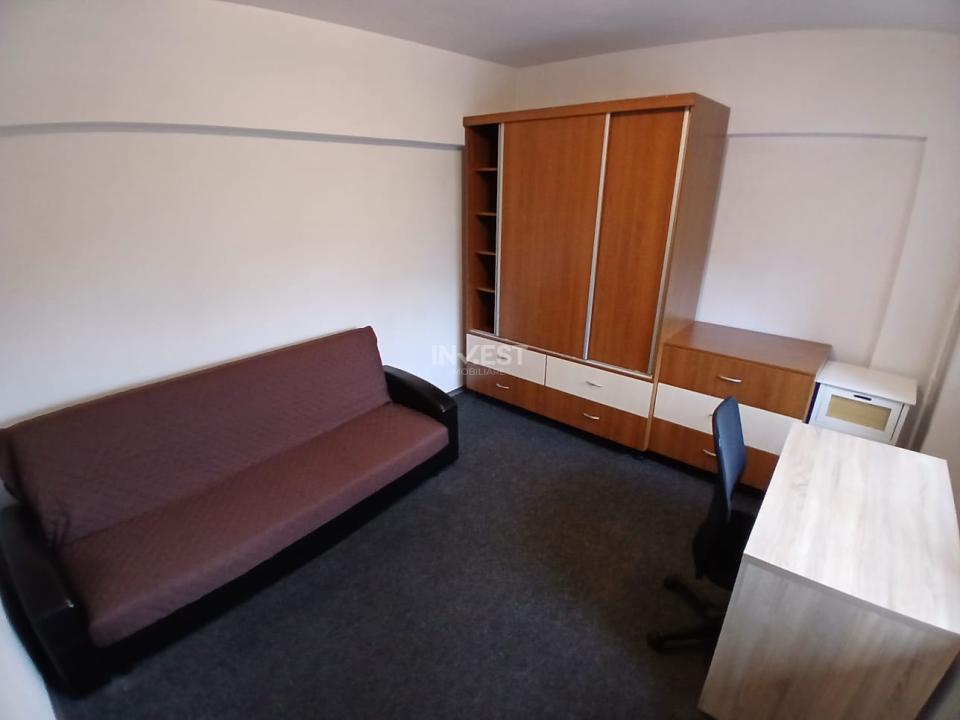 partament spațios cu 2 camere, decomandat, în Păcurari 400 € - 3