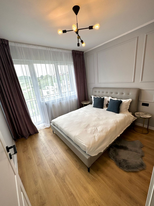 Apartament de 3 camere, 67 mp utili, 2 balcoane, Zona Teilor