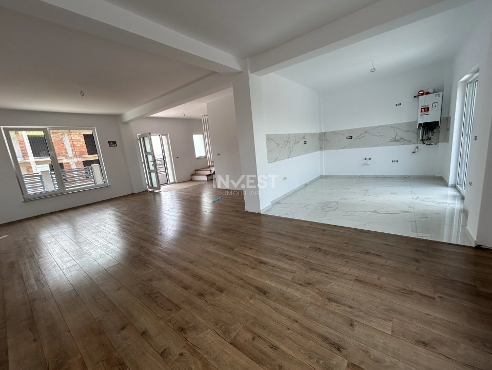 Casa CU GARAJ 4C Valea Lupului-Iași COMISION 0% - 7