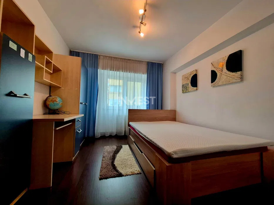 Apartament 4 camere de inchiriat zona Nicolina - 3