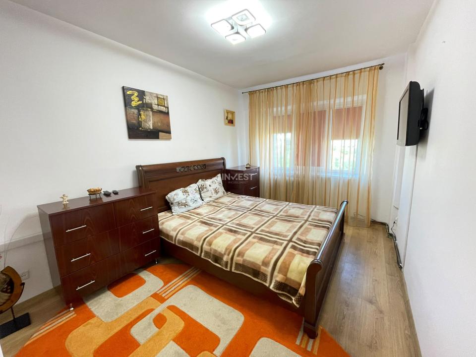 Apartament 2 camere decomandat de inchiriat zona Podu Ros  - 1