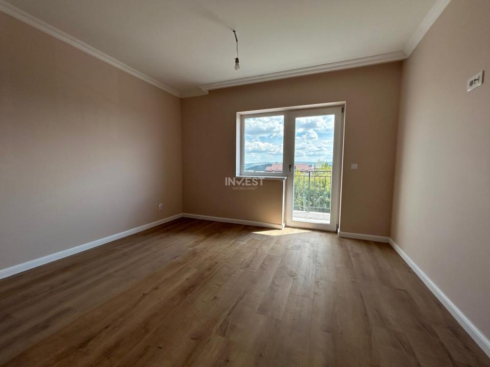 DUPLEX 4 CAMERE, 2 BAI , 250 MP TEREN - NICOLINA, TUDOR NECULAI - 12