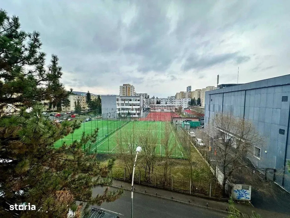 Apartament de 2 camere decomandate, 42 mp utili, balcon, Zona Manastur
