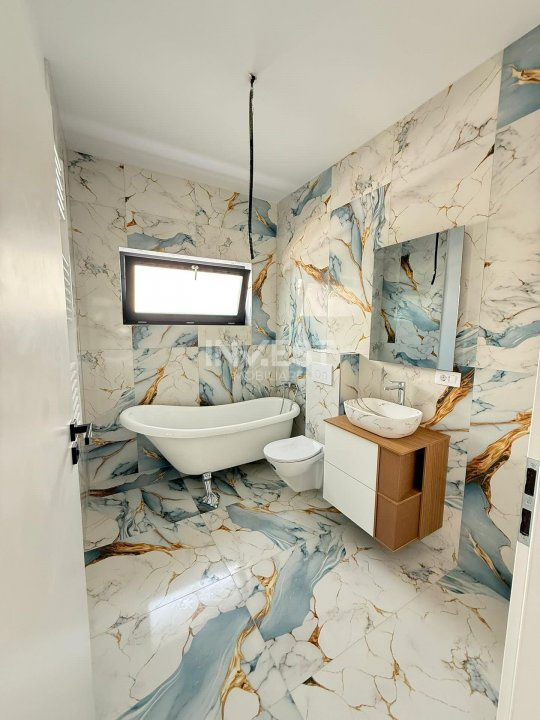 CASA INDIVIDUALA, 4 CAMERE, 2 BAI SI POD, VALEA ADANCA ZONA 5 DRUMURI - 2