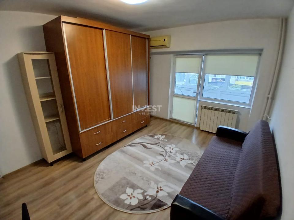 partament spațios cu 2 camere, decomandat, în Păcurari 400 € - 1
