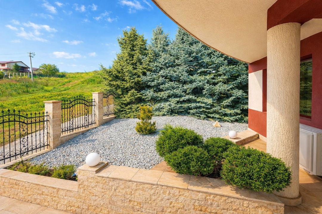 Vilă cu 7 camere și 825 mp teren în cartierul Bucium-Iasi - 18