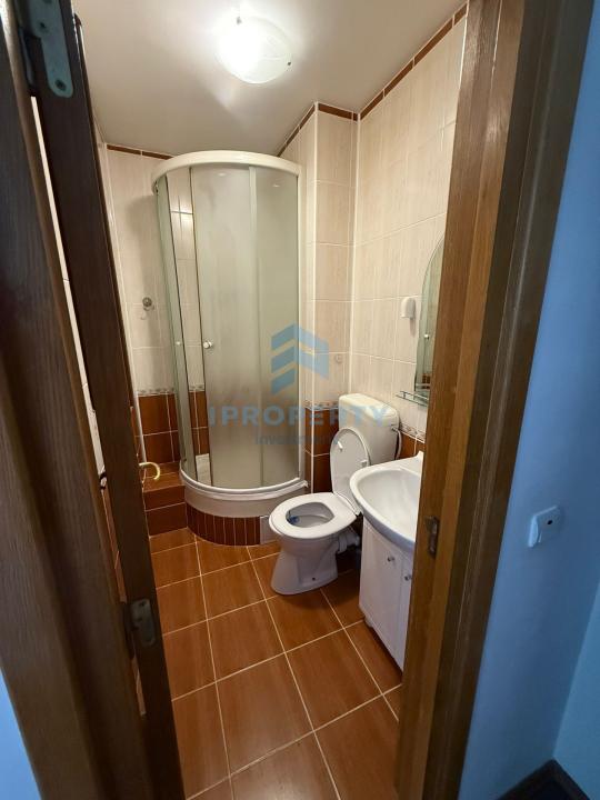 Închiriere Apartament 3 camere în Aparatorii Patriei-2 Bai-Centrala Proprie-Park - fotografie proprietate 10