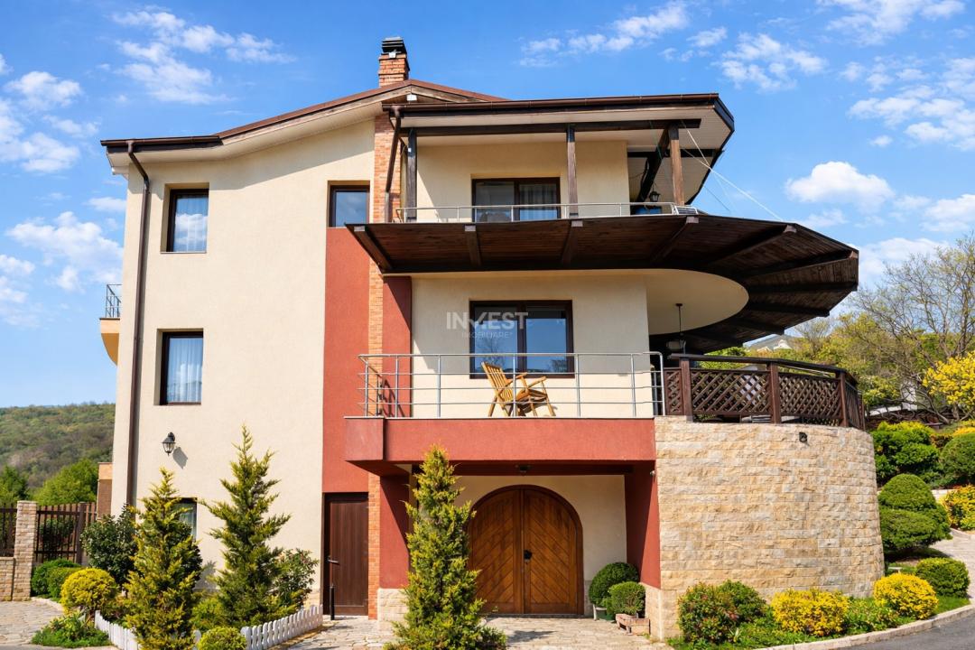 Vilă cu 7 camere și 825 mp teren în cartierul Bucium-Iasi - 14