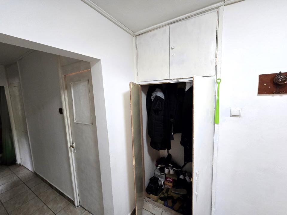 Apartament 3 camere decomandat Soseaua Salaj Petre Paun 2 bai 66.11 mp mobilat