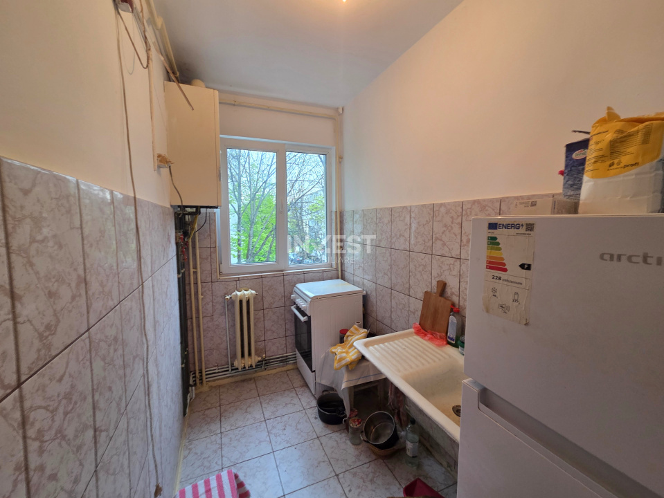 De vanzare, 3 camere, etaj 2, Alexandru cel Bun - 3