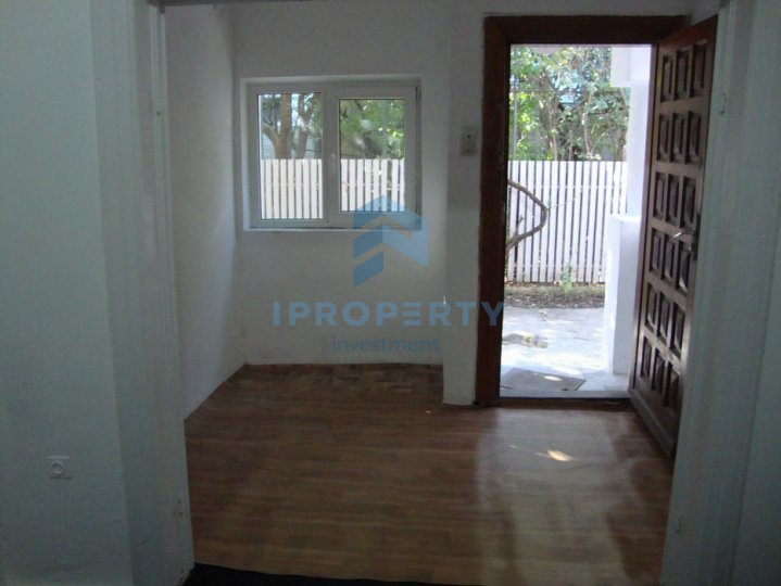 Vânzare Casă 7 camere în Drumul Sarii, intrari separate, curte 338 mp, centrala  - fotografie proprietate 6